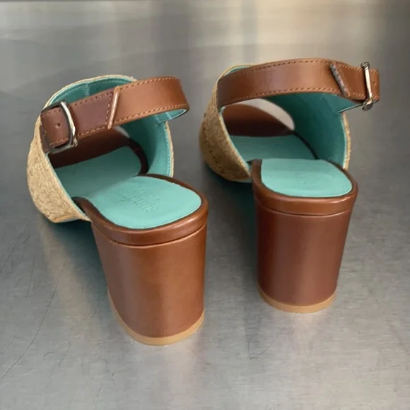 Josselyn leather and woven straw sandals. New in box from Sundance.